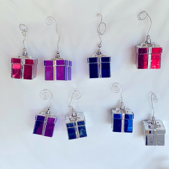 Other - Used Very Cute 8 Pieces Mirrored Gift Boxes Christmas Ornaments